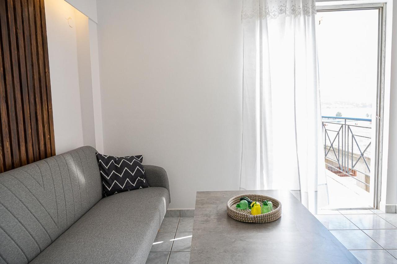 Poros TownCamo'S Houseアパートメント エクステリア 写真